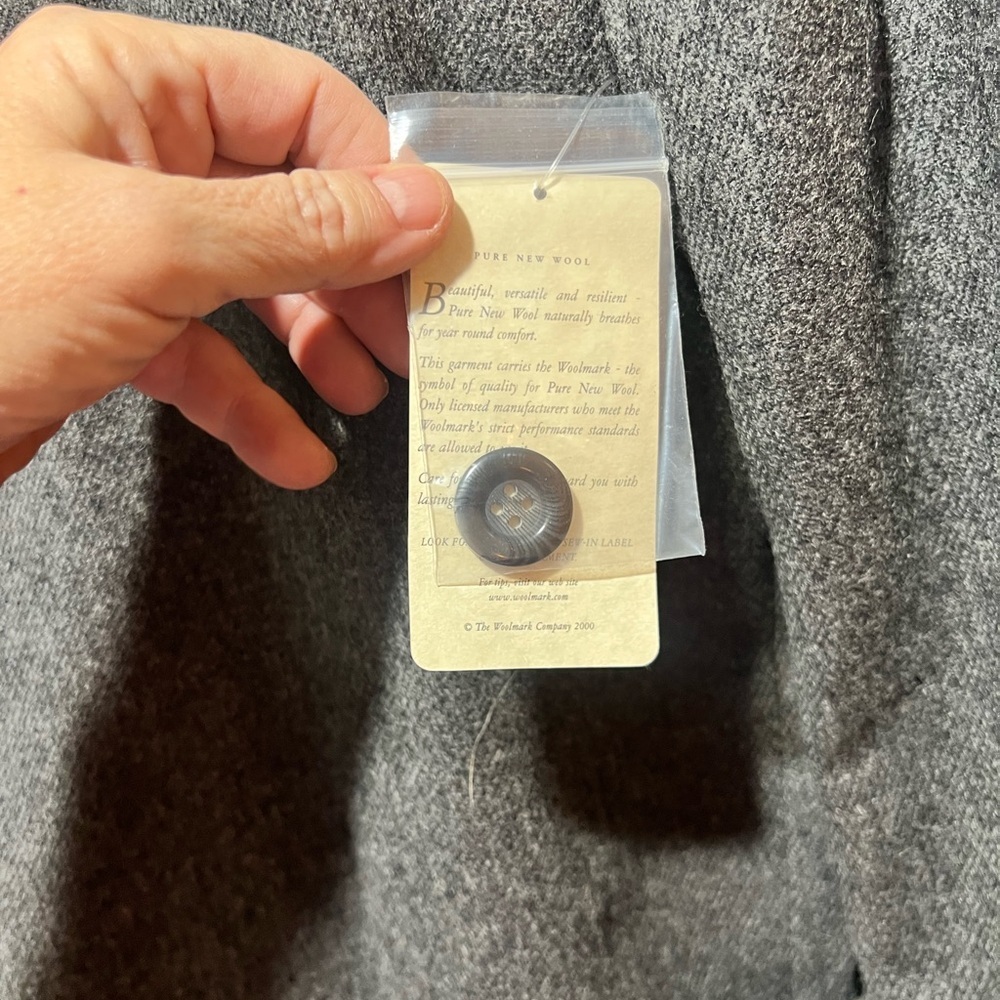 Worthington NWT 100% Wool Long Gray Blazer | Classic Tailored Workwear - Picture 4 of 7